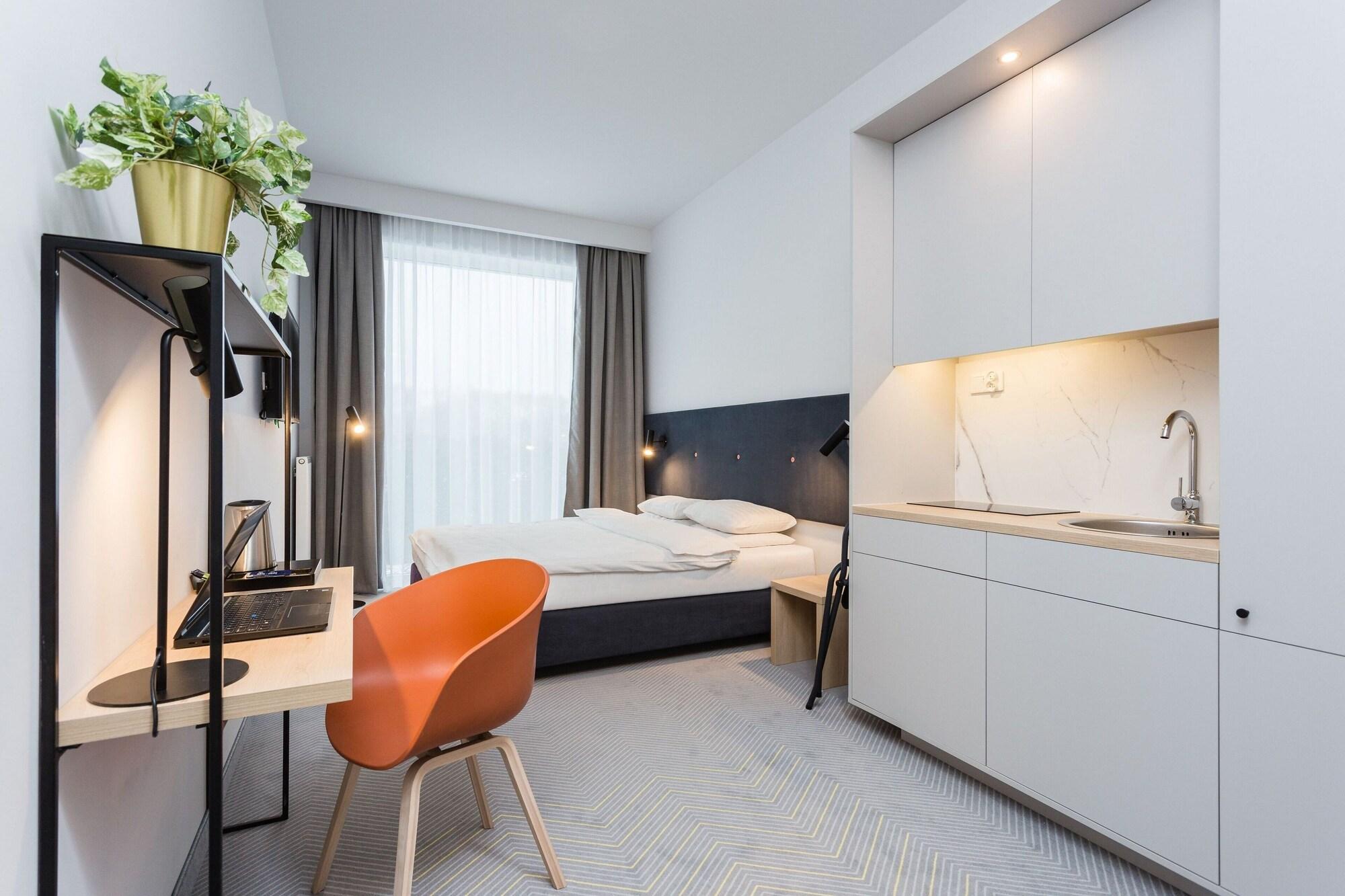 Platinum Hotel&Residence Wilanow ワルシャワ エクステリア 写真